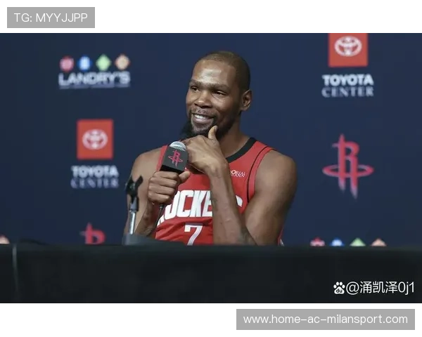 球员加盟仪式现场人气爆棚，社媒话题持续升温，nba球队加盟时间