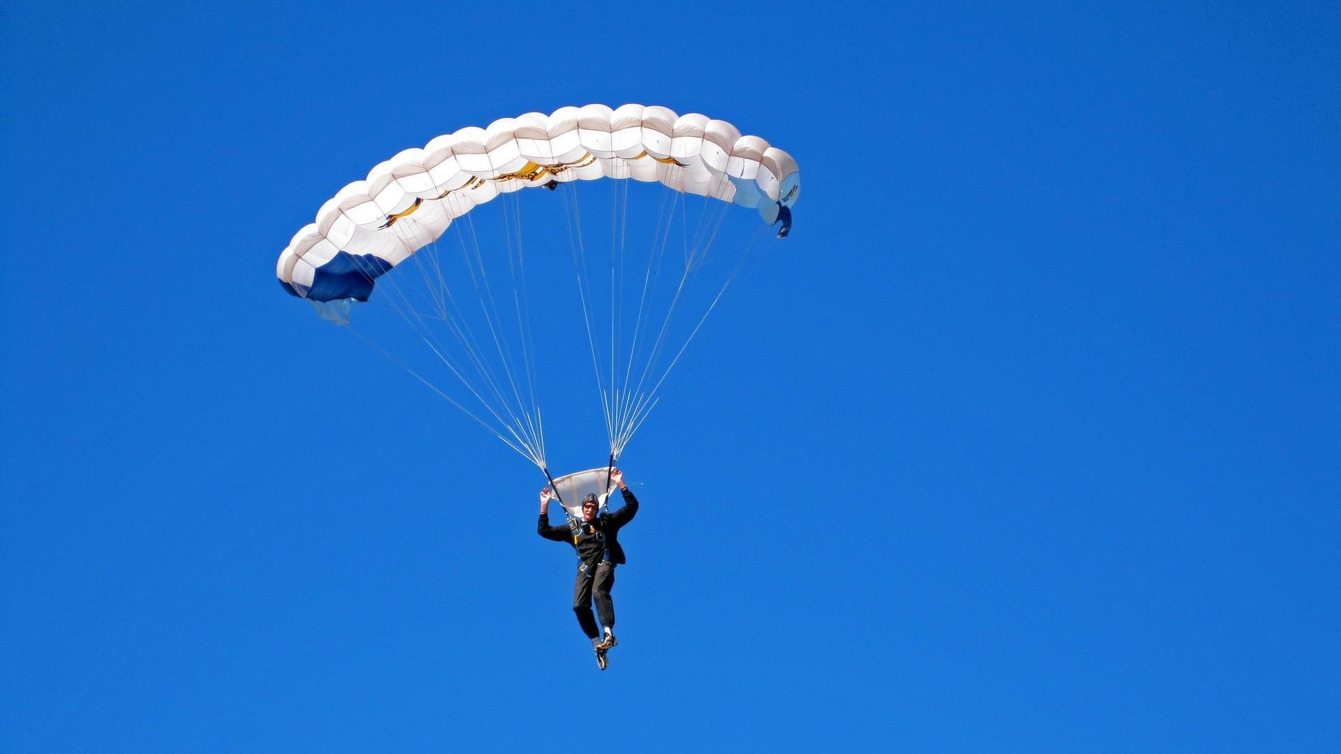 米兰体育网页版-世界冰球:加拿大队霸气夺冠,霸主地位不可撼动!,冰球世锦赛加拿大